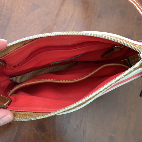 Dooney & Bourke crossbody - Picture 3 of 7